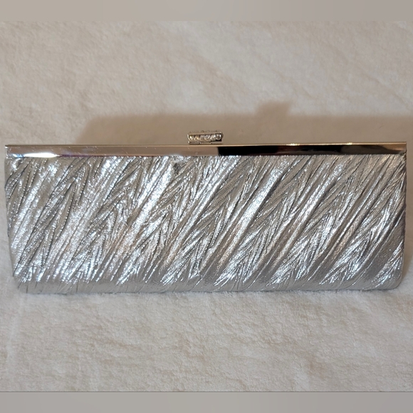 Robert Vianna Handbags - Roberto Vianni Silver Satin Evening Clutch/ Shoulder Bag
